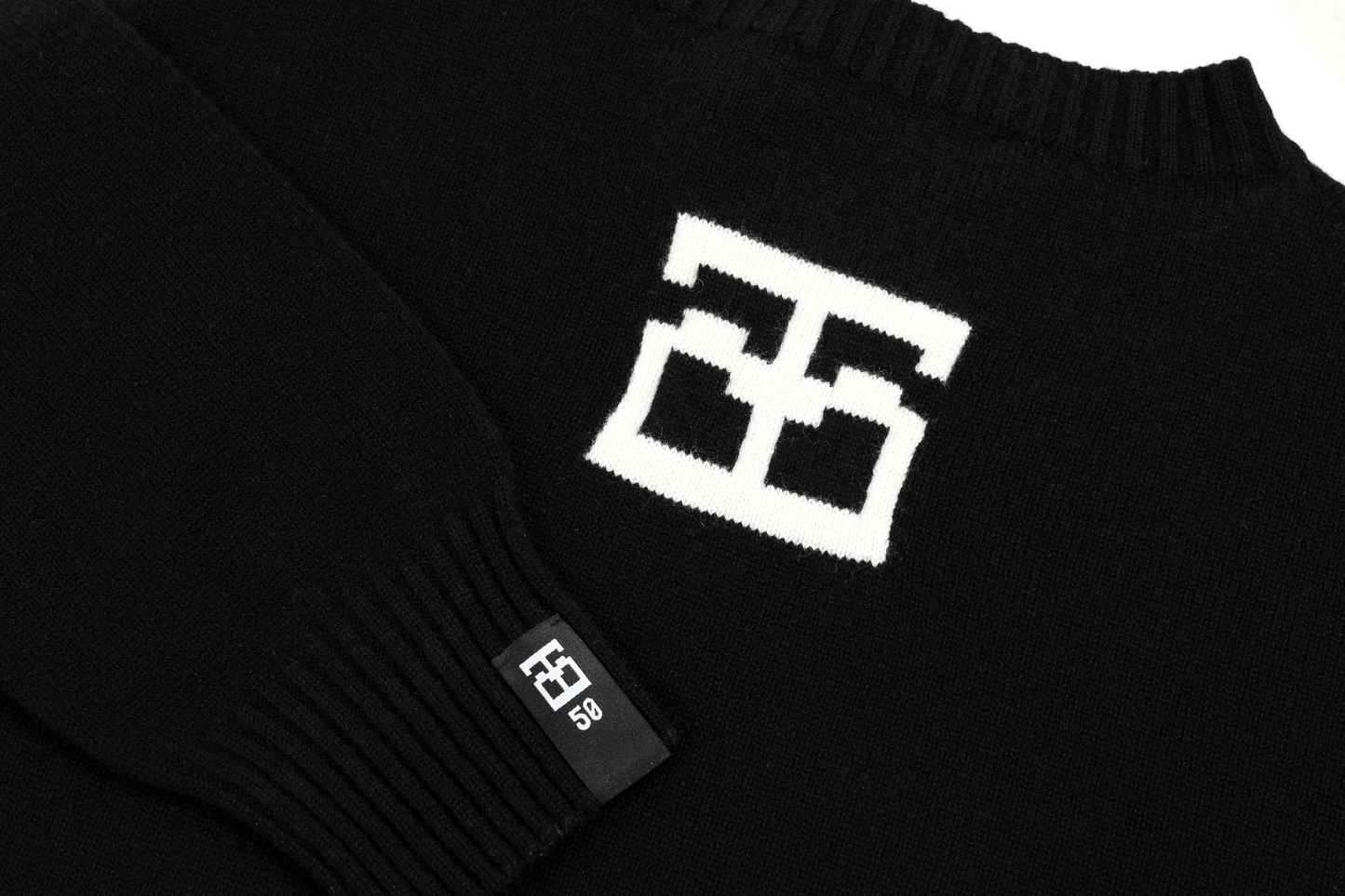 Jacquard Tigerbob Sword Sweater // Black/White