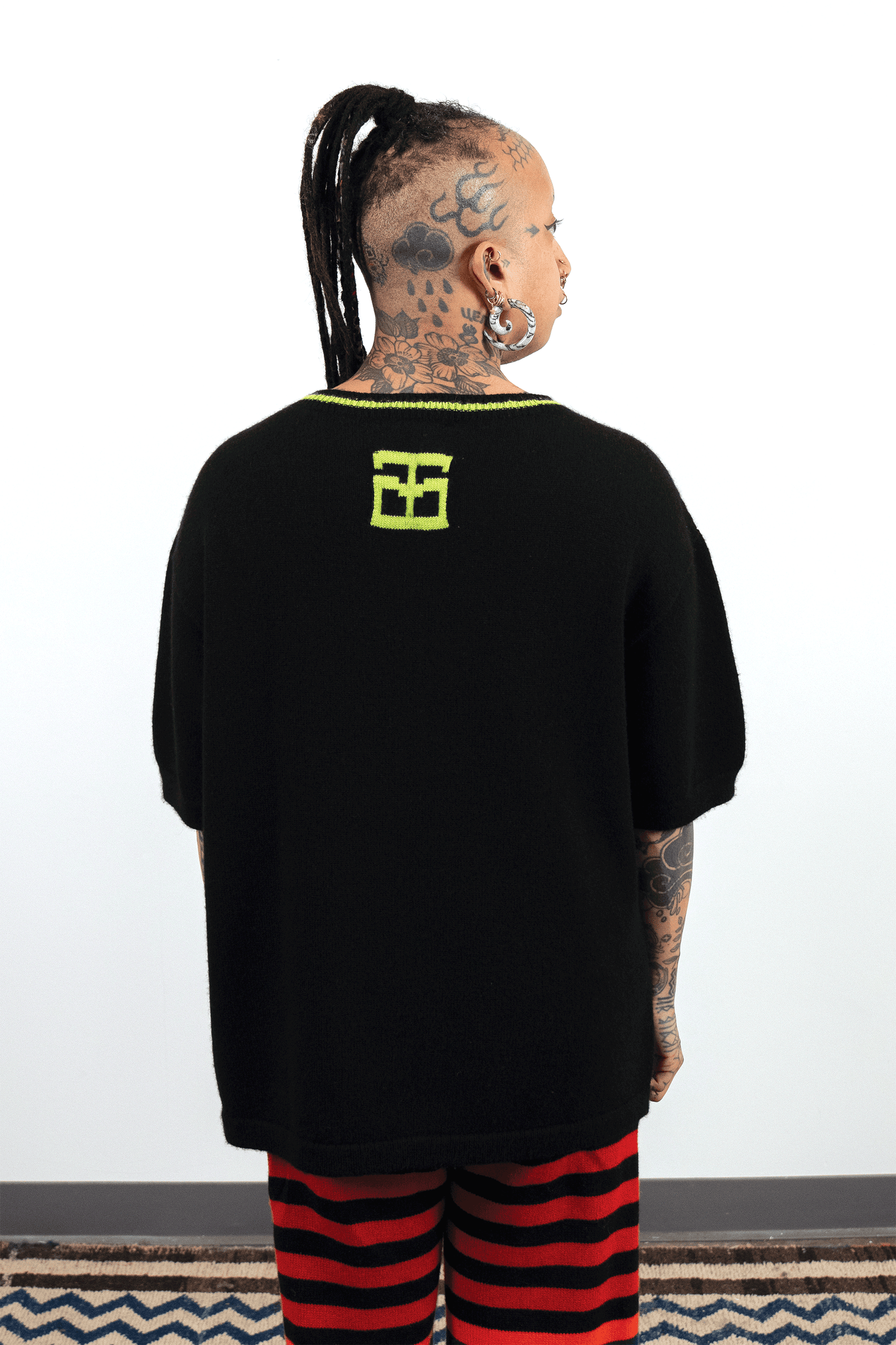 Pounce Tshirt // Ink/Lime