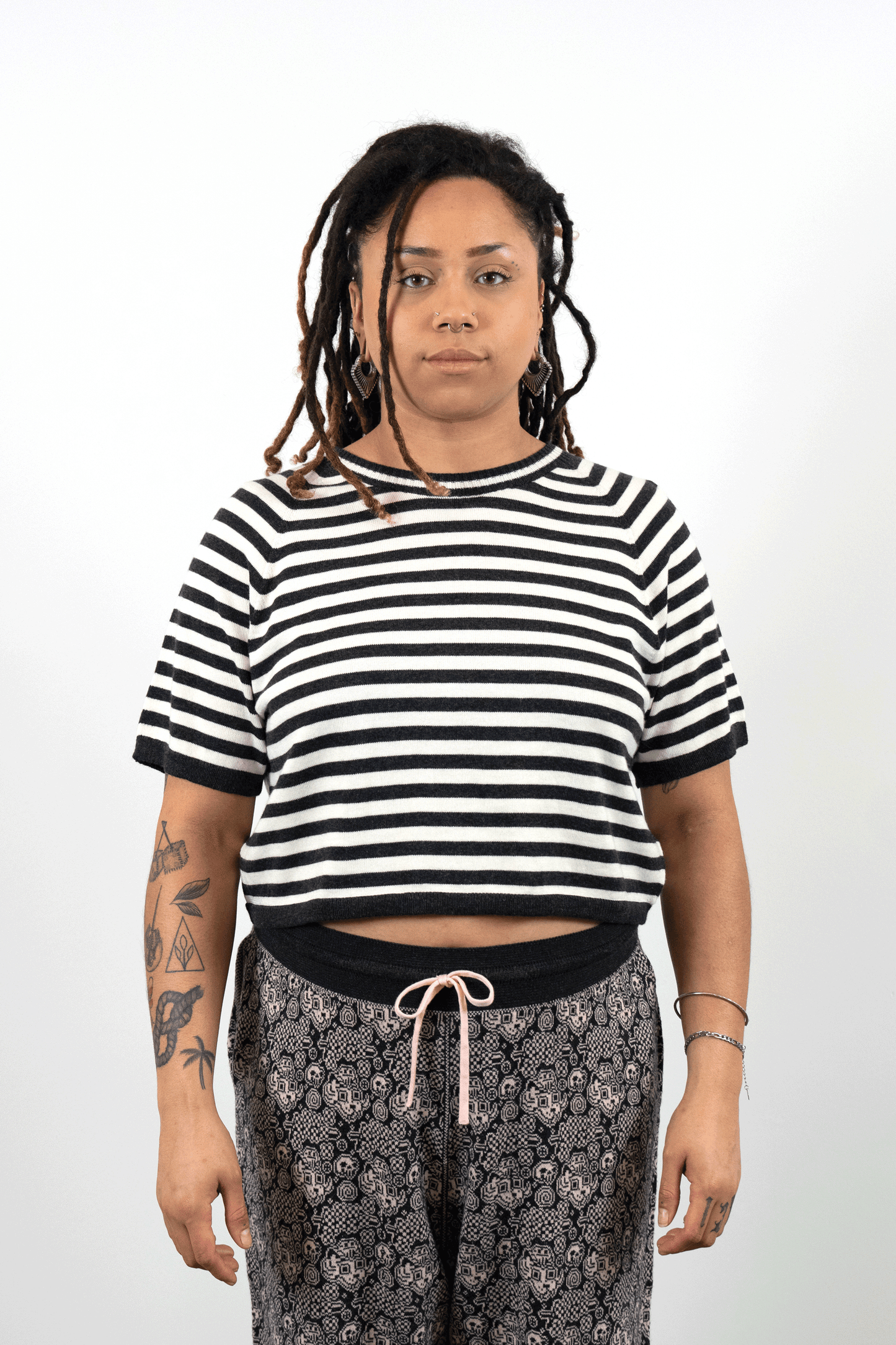 Breezy Striped Cropped Tee // Soot/Eggshell