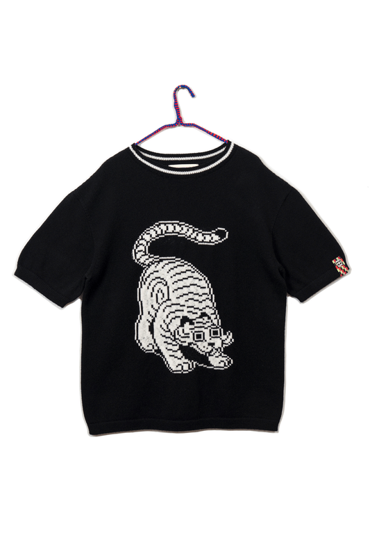 Pounce Tshirt // Ink/Paper