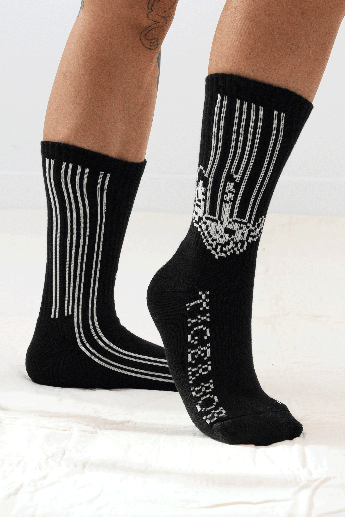 Tigerbob Long Eyes Athletic Socks // Black/White