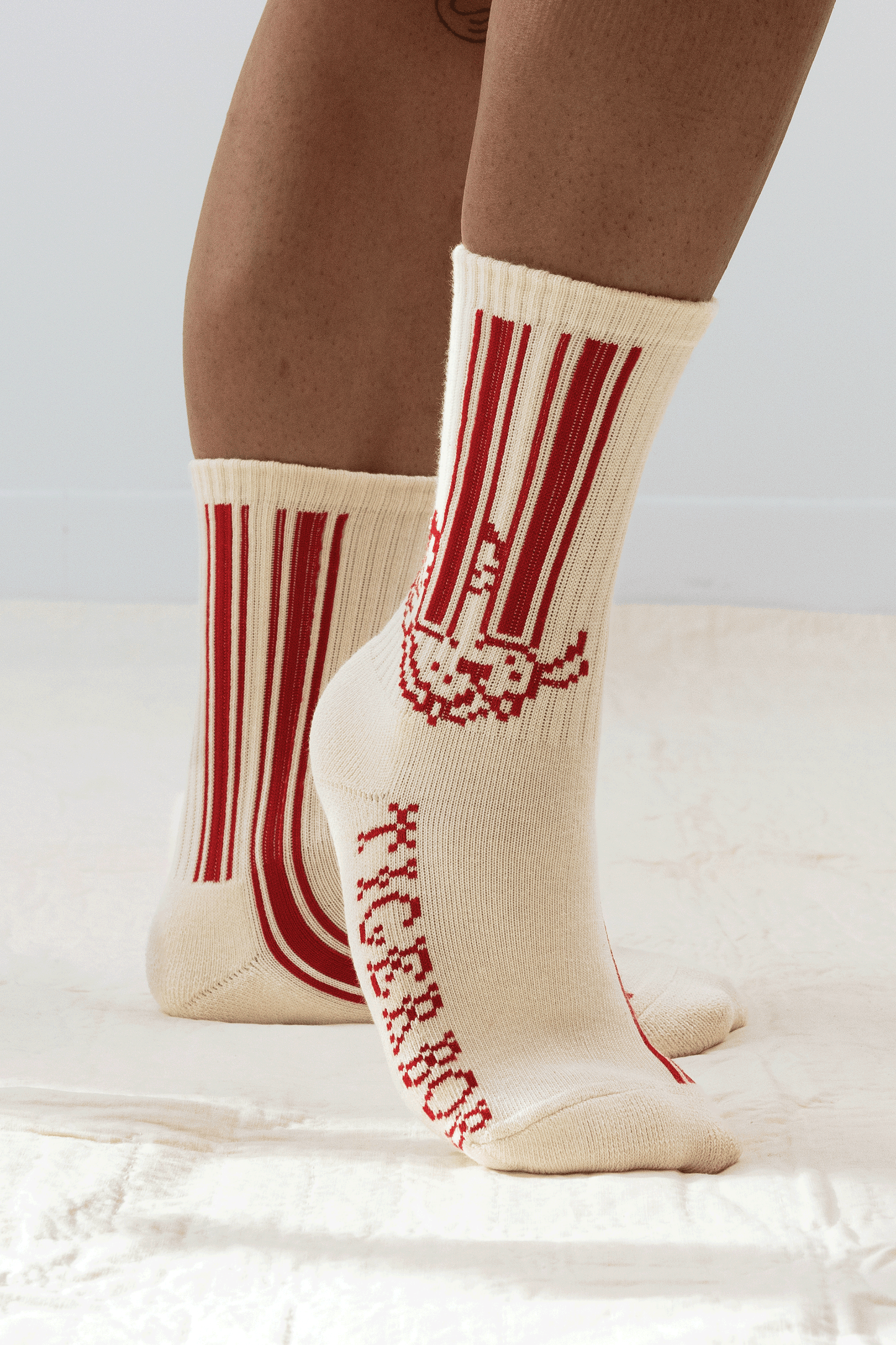 Tigerbob Long Eyes Athletic Socks // Cream/Scarlet