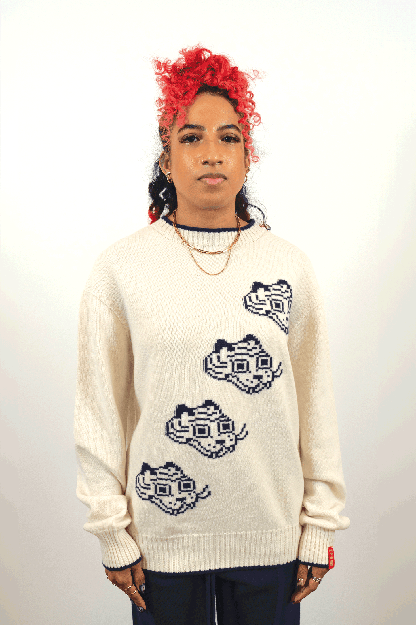 Intarsia Knit Tigerbob Crewneck // White/Midnight